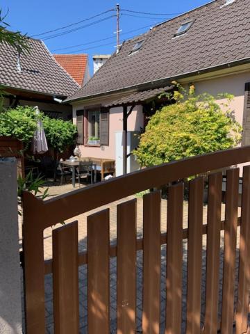 La Maison D'A Cote De Strasbourg Илкирш-Графенщаден Екстериор снимка